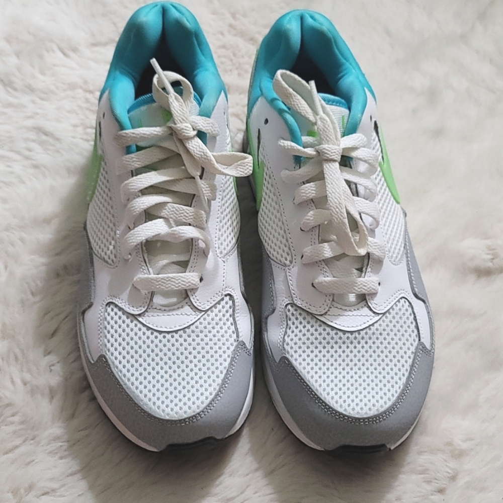 Nike Air Max Athletic Leisure Running Casual Retro Size 9 White Grey Blue